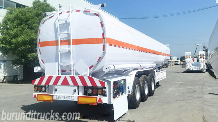 3 Axle 45000 Liters Fuel Tanker Trailer for Sale in Burundi