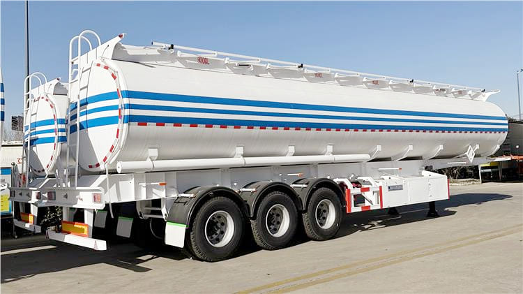 3 Axle 45000 Liters Fuel Tanker Trailer for Sale in Burundi