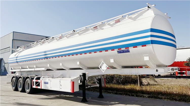 3 Axle 45000 Liters Fuel Tanker Trailer for Sale in Burundi