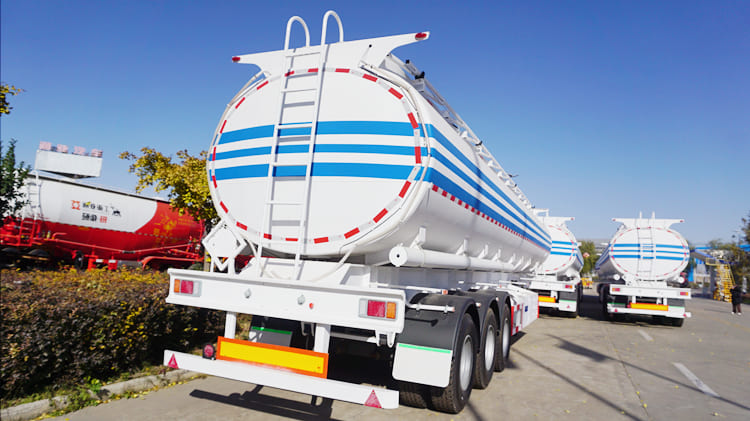 3 Axle 45000 Liters Fuel Tanker Trailer for Sale in Burundi