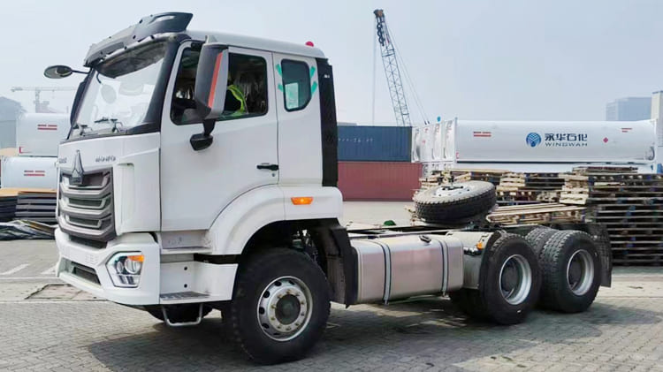 Howo NX Tractor Head Price in Burundi